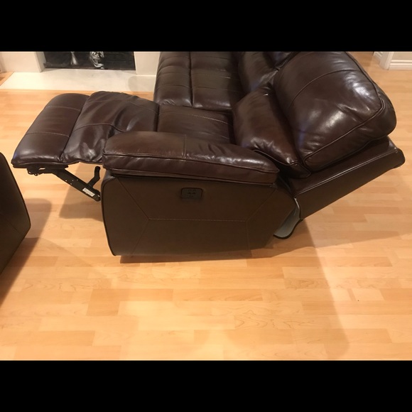 Reclining couches (2) - Picture 7 of 8